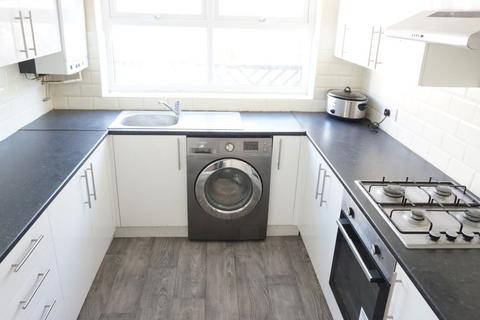 2 bedroom terraced house to rent, 47 Carrington Street, Hull, HU3 3HX