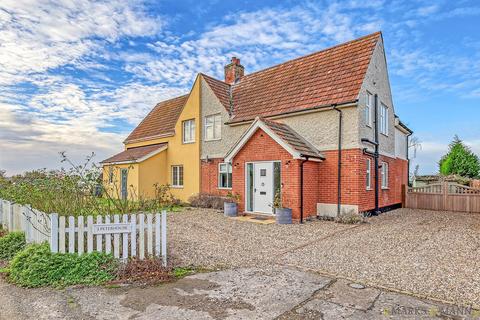 3 bedroom semi-detached house for sale, Peterhouse, Creeting St Peter, Suffolk, IP6