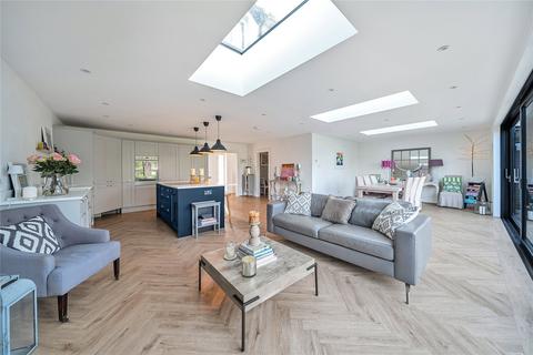 4 bedroom detached house for sale, Barton Road, Guildford GU5