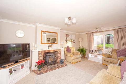 3 bedroom semi-detached house for sale, Churchfield, Westfield, Hastings