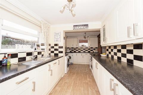 3 bedroom semi-detached house for sale, Churchfield, Westfield, Hastings