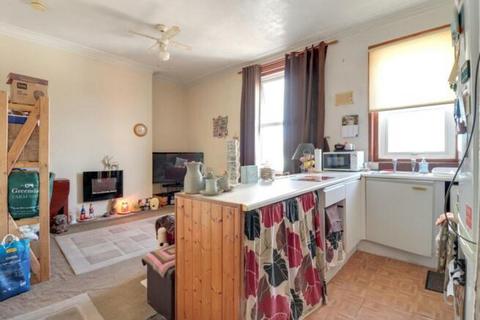 2 bedroom flat for sale, Exeter Road, Exmouth, EX8 1PZ