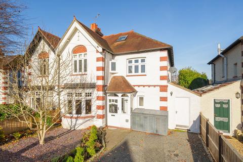 4 bedroom semi-detached house for sale, Tillingbourne Road, Guildford GU4