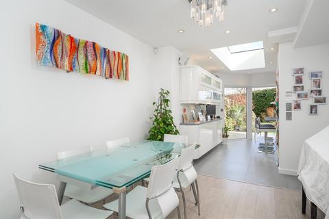 4 bedroom terraced house for sale, Thames Street, Weybridge, KT13