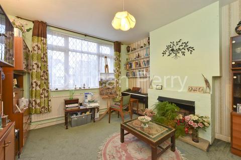 3 bedroom semi-detached house for sale, Hill Rise, Potters Bar EN6