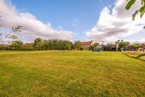 undefined, West End, Ingham, Lincoln