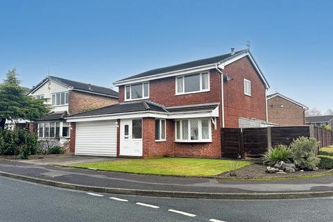 4 bedroom detached house for sale, Holbeach Close, Bury BL8