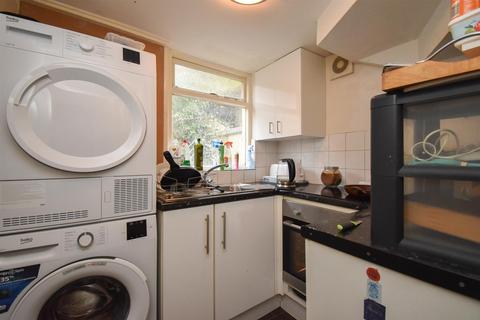 1 bedroom flat for sale, Cornwallis Terrace, Hastings