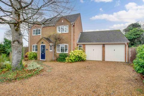 4 bedroom detached house for sale, Oak View, High Wycombe HP15