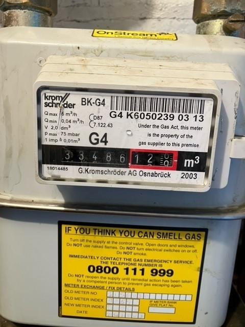 R 2.jpg