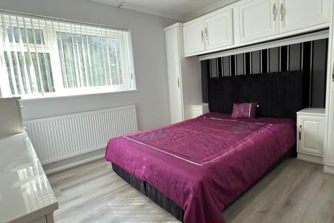 1 bedroom apartment for sale, Hogarth Court, Steeplands, Bushey