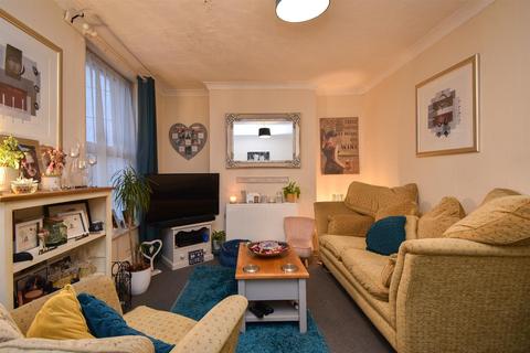 1 bedroom terraced house for sale, Old London Road, Hastings