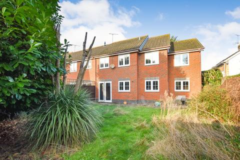 4 bedroom end of terrace house for sale, Doubleday Drive, Heybridge, Maldon, Essex, CM9