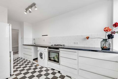 2 bedroom flat for sale, Adelaide Road, London NW3