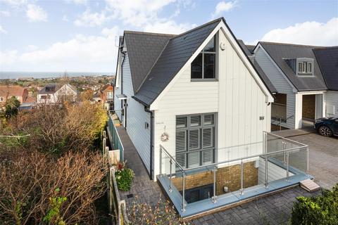 4 bedroom detached house for sale, Martindown Road, Whitstable