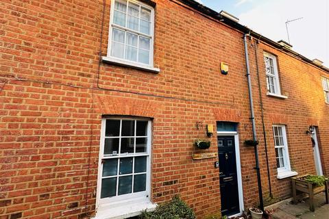 3 bedroom terraced house to rent, St. Marys Row, Aylesbury