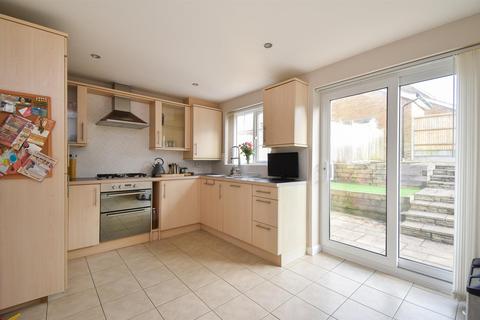 3 bedroom end of terrace house for sale, Celandine Drive, St. Leonards-On-Sea