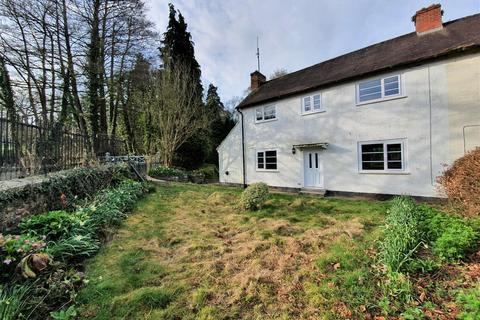 3 bedroom semi-detached house to rent, Leighton, Welshpool