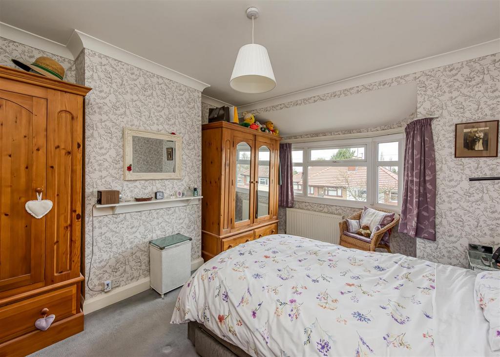 58 Lytton Avenue-Bedroom 2.jpg