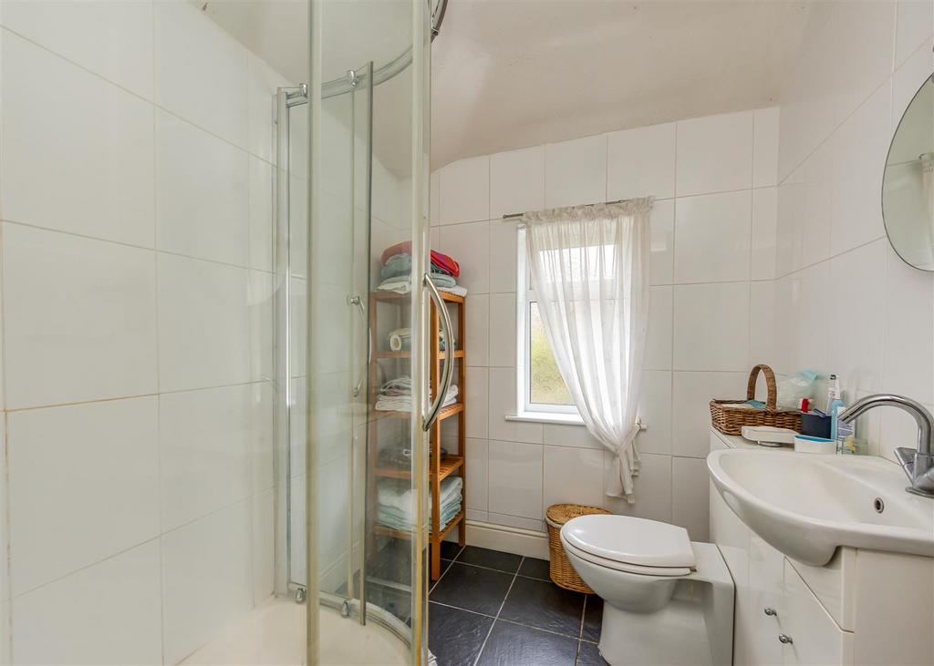 58 Lytton Avenue-Shower Room.jpg