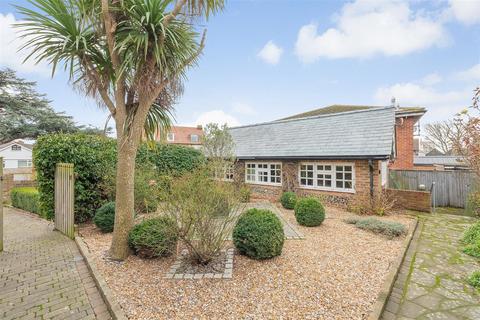 2 bedroom detached house for sale, Tower Hill, Whitstable