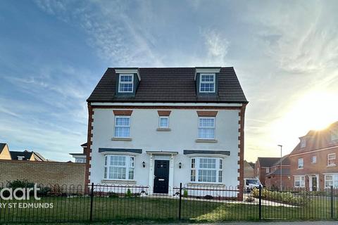 4 bedroom detached house to rent, Goddard Street, Bury St Edmunds