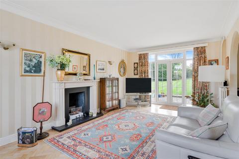 5 bedroom detached house for sale, Wallace Fields, Epsom