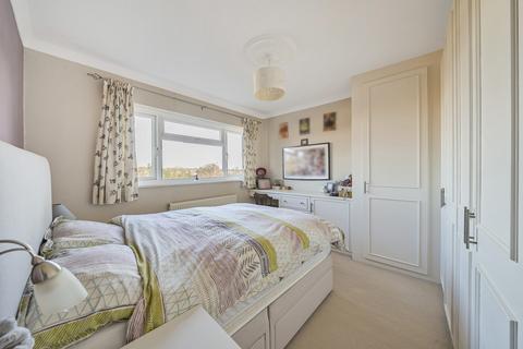 137 Broadacres, Guildford, GU3 3BS
