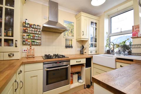 2 bedroom flat for sale, Albany Road, St. Leonards-On-Sea