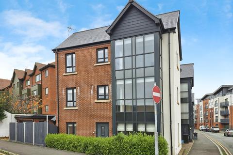 4 bedroom end of terrace house for sale, Charles Street, Chester, Cheshire, CH1