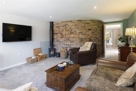 2 bedroom barn conversion for sale, Church Barns, Fridaythorpe