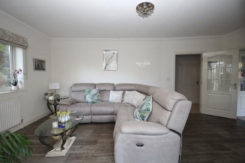 Flat 6, Branksome Mews, 5 Nelson Road, Bournemouth, BH4 9JB