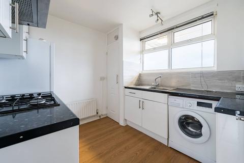 1 bedroom flat to rent, Trinity Gardens, E16, Canning Town, London, E16