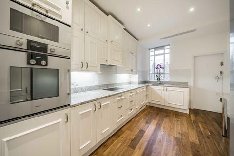 3 bedroom flat to rent, Grosvenor Square, London W1K