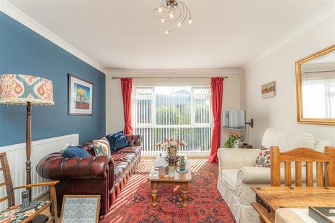 2 bedroom flat for sale, Abbey Road, Enfield