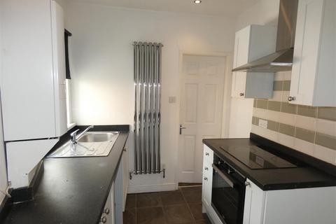 2 bedroom flat to rent, St. Thomas Street, Low Fell, Gateshead