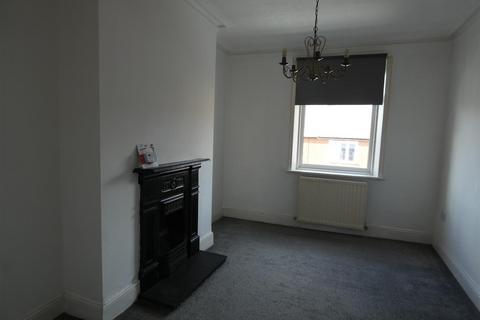 2 bedroom flat to rent, St. Thomas Street, Low Fell, Gateshead