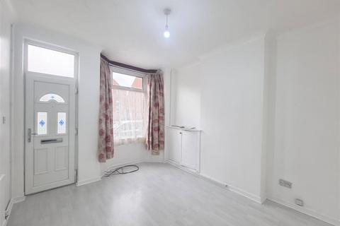 3 bedroom terraced house for sale, Harrison Road, Leicester LE4