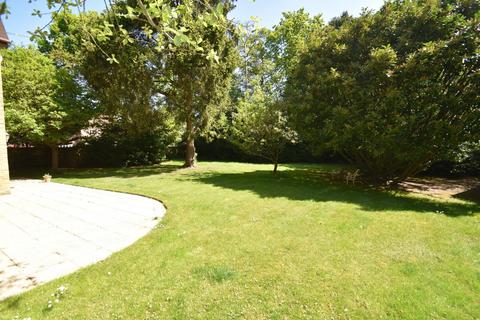 3 Cedar Close, Iver, SL0 0QX