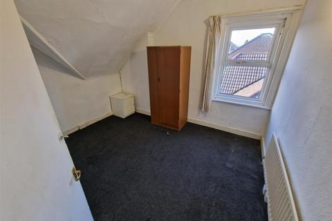 5 bedroom flat to rent, Stewart Road, Bournemouth