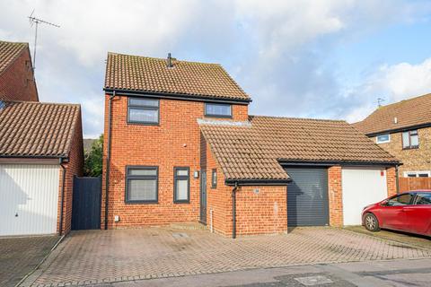 4 bedroom detached house for sale, Gemini Close, Leighton Buzzard