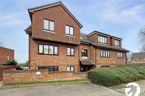 2 bedroom flat to rent, Wyatt Place, Rochester, Kent, ME2