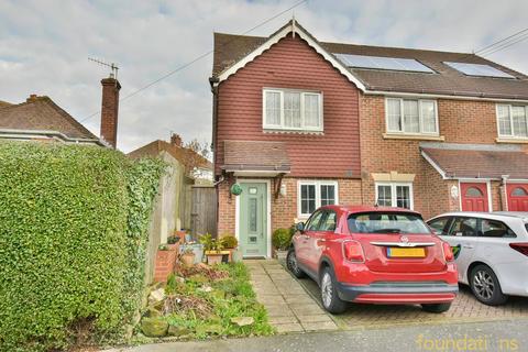 2 bedroom end of terrace house for sale, Fellows Road, Hastings, TN34