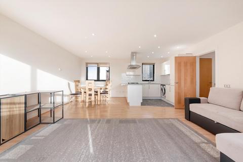 2 bedroom flat to rent, Ocean Wharf, 60 Westferry Road, London, E14