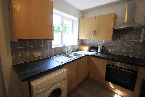 5 bedroom semi-detached house to rent, St Mary Magdalene Street, Brighton