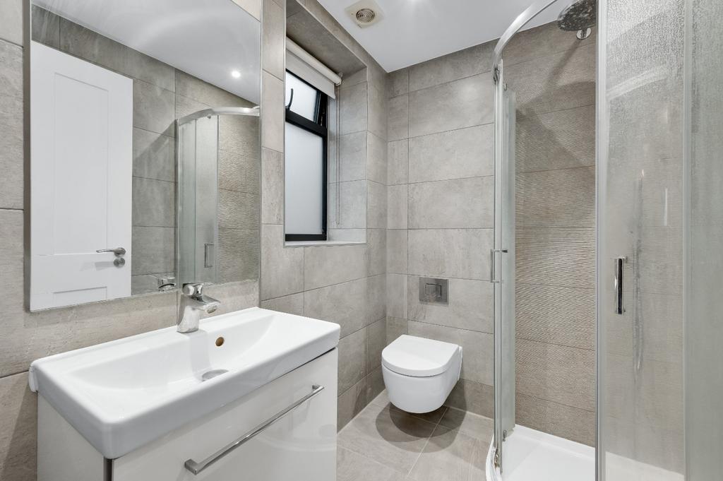 En Suite Bathroom