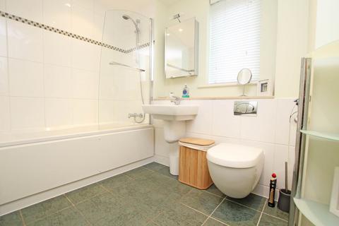 1 bedroom flat for sale, Compton Street, Eastbourne, BN21 4AP