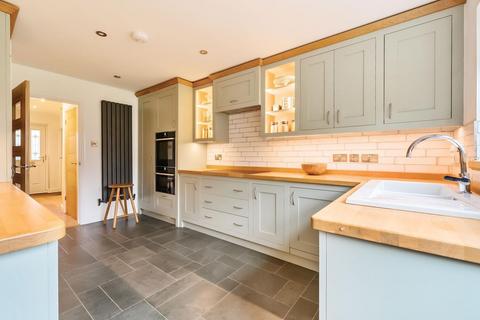 2 Arnold Way, Thame, OX9 2QA