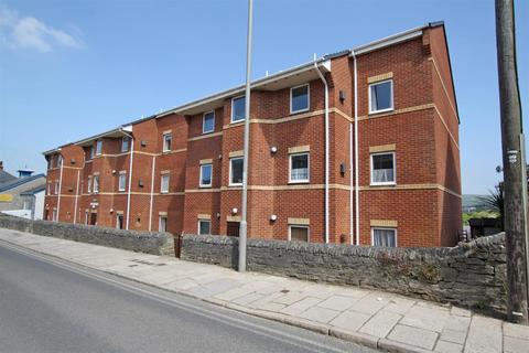 2 bedroom flat to rent, High Street, Swanage