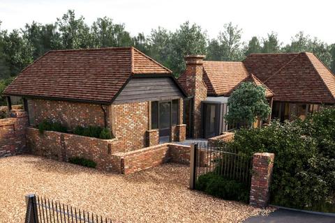 3 bedroom detached house for sale, Smithbrook, Cranleigh GU6